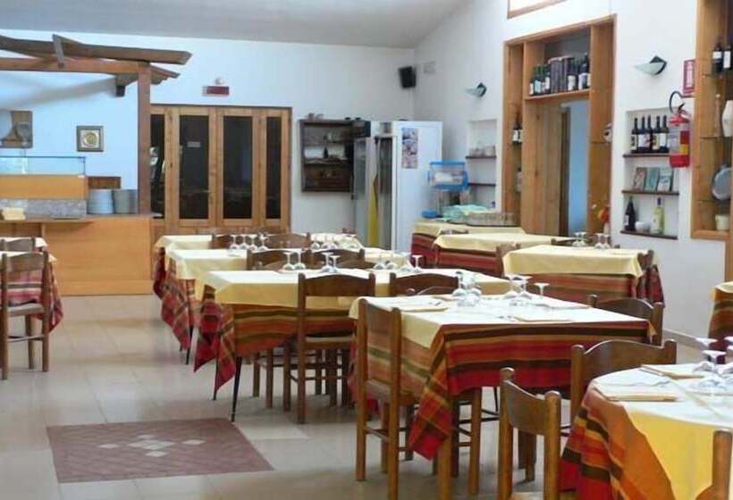 فندق S'enis Monte Maccione