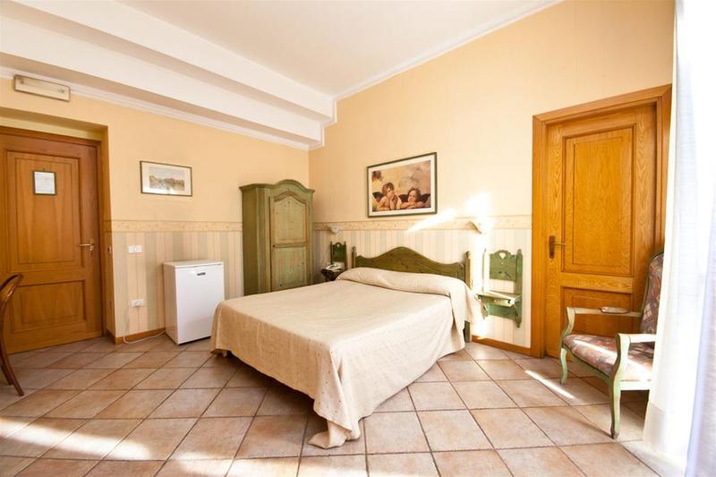 هتل Stelle D'europa