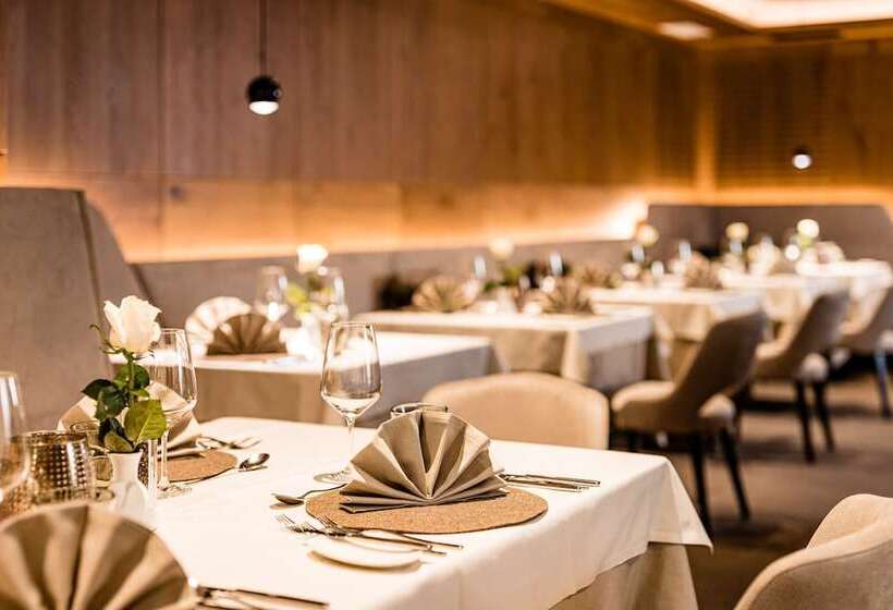 호텔 Touring Dolomites