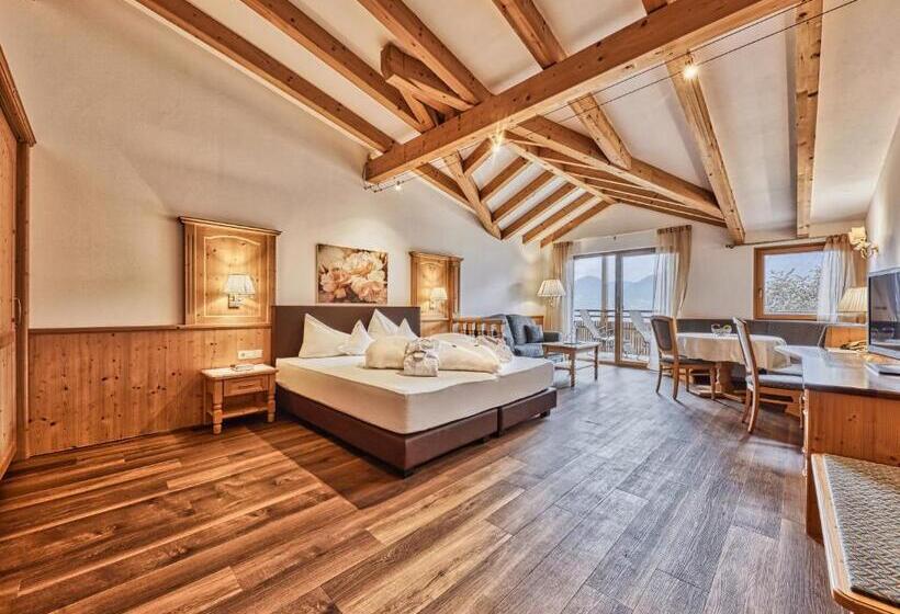 Отель Traubenheim