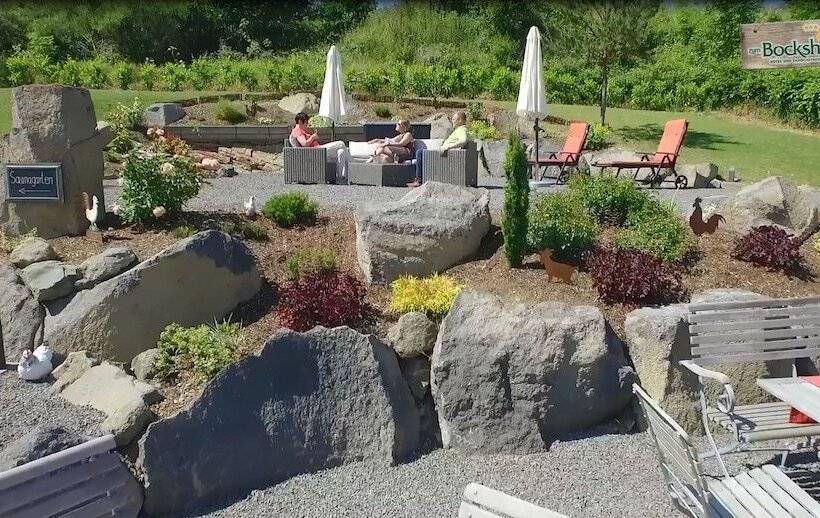 בית מלון כפרי Und Landgasthof Zum Bockshahn