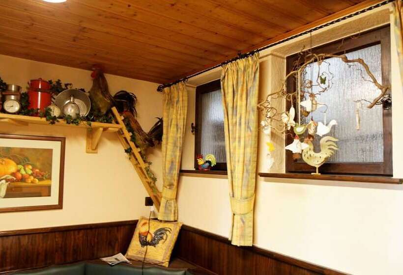 בית מלון כפרי Und Landgasthof Zum Bockshahn