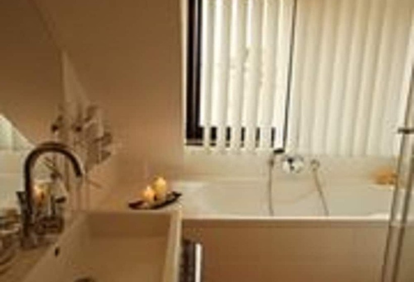 בית מלון כפרי Und Landgasthof Zum Bockshahn