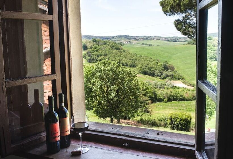 فندق Villa E Fattoria Di Radi