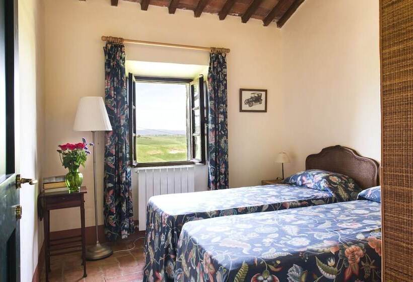 فندق Villa E Fattoria Di Radi