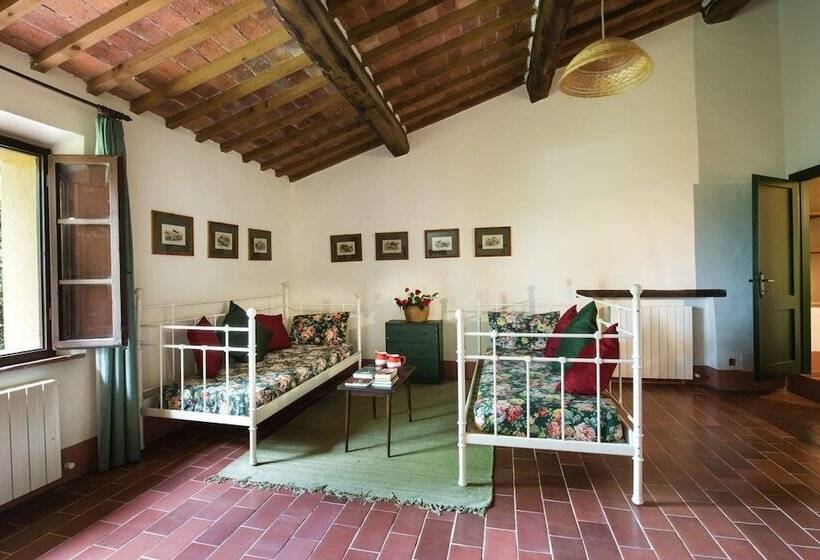 فندق Villa E Fattoria Di Radi