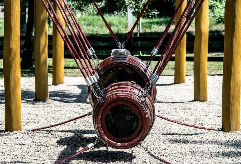 فندق Vineyard Inn   Szőlőskert