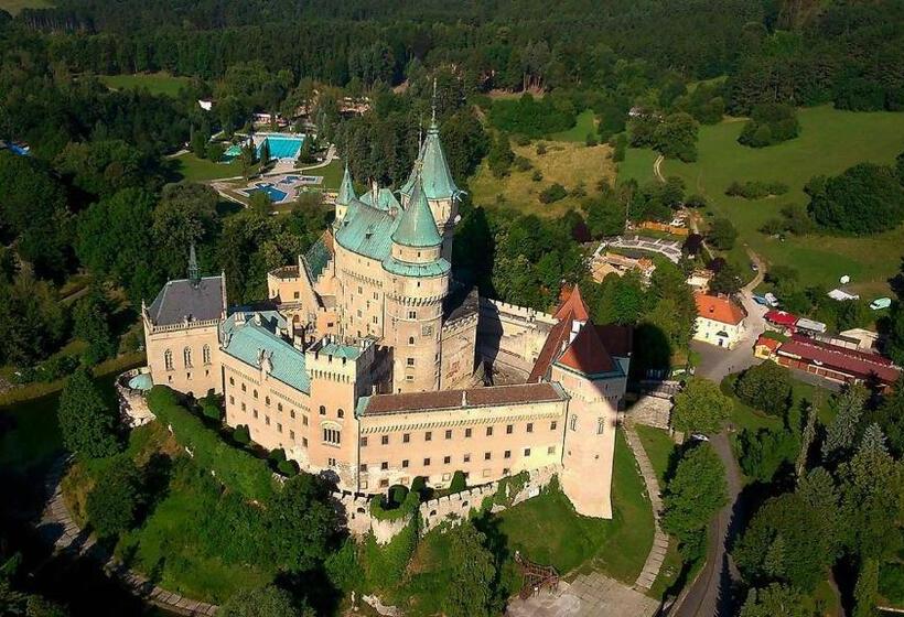 Отель Wellness Penzion Maxim