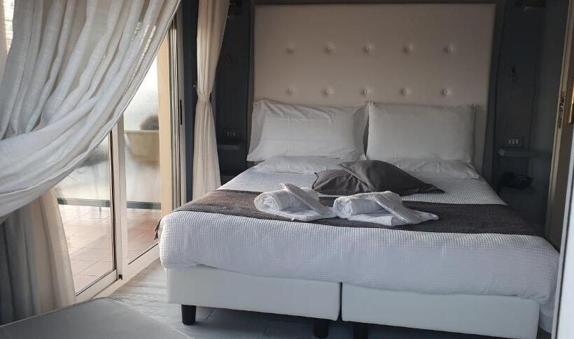 Отель Zia Piera