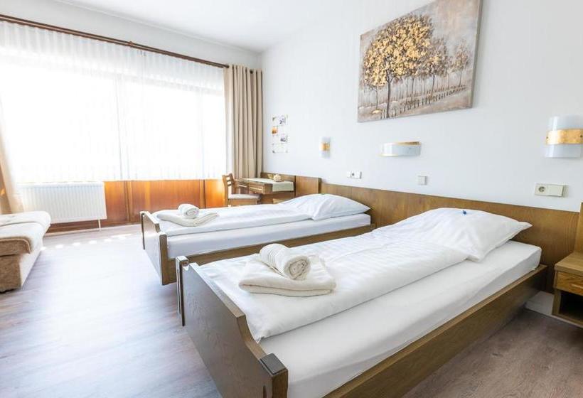 فندق Zum Goldenen Fässchen