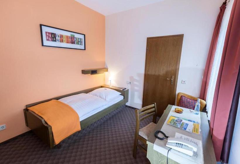 فندق Zum Goldenen Fässchen