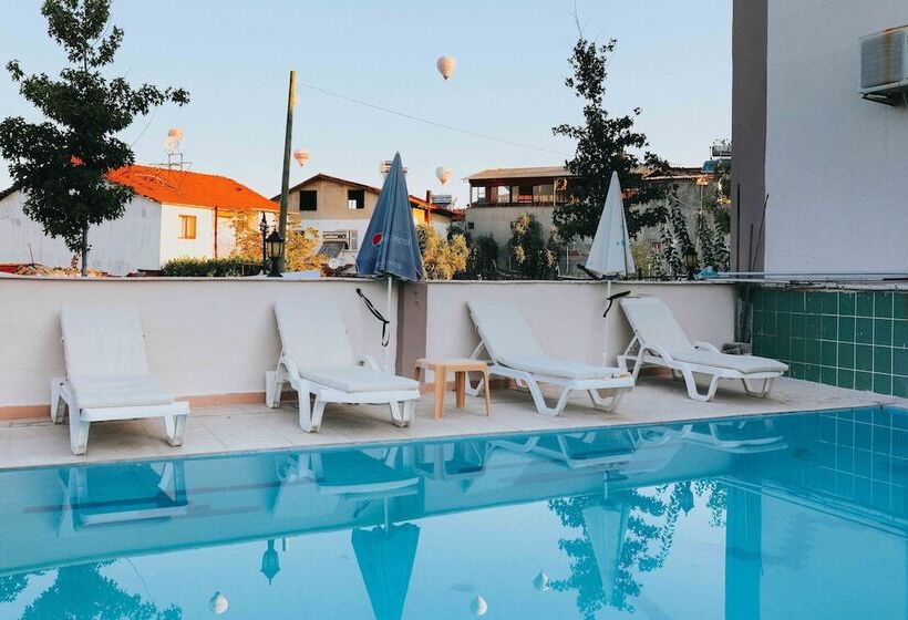 Kervansaray Hotel & Pension