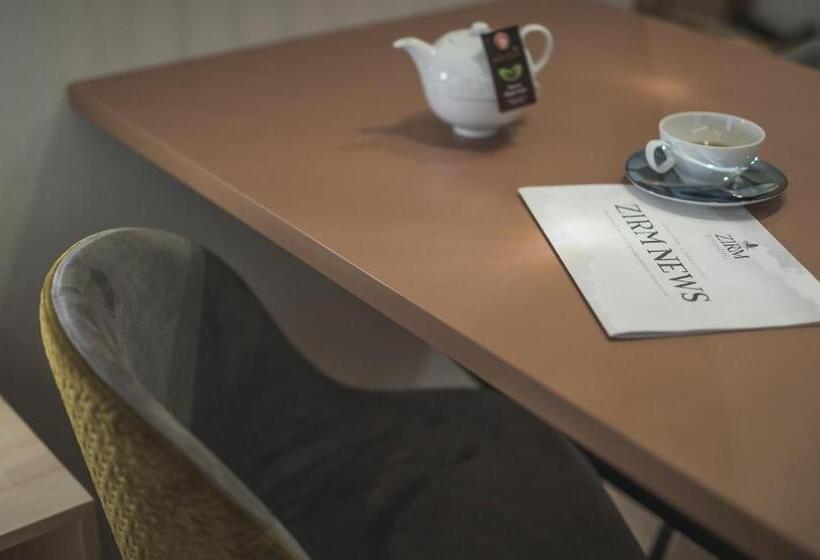 Kronplatz Resort Berghotel Zirm