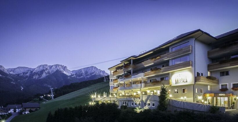 Kronplatz Resort Hotel Kristall