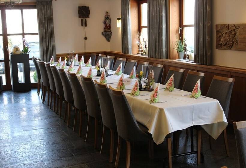 Land Gut Hotel Forsthof