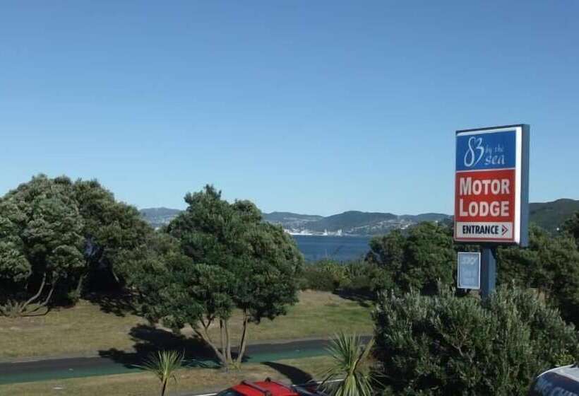 מוטל Asure 83 By The Sea Motor Lodge