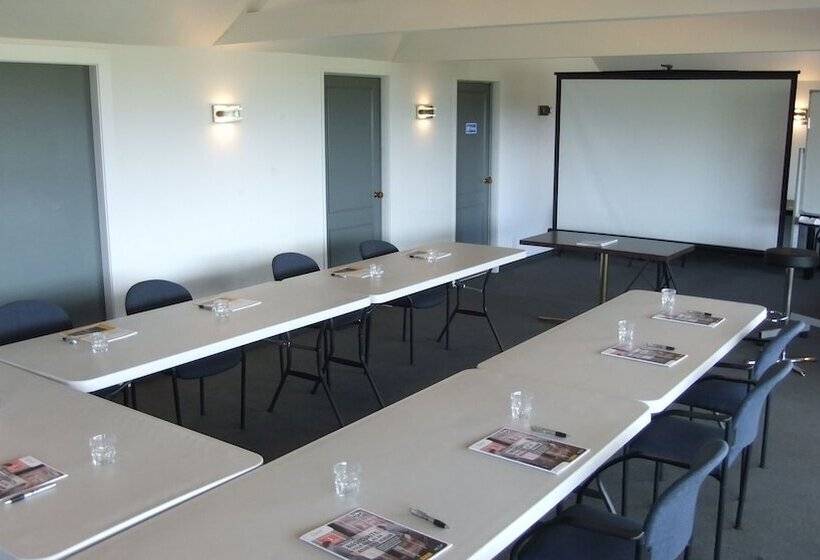 מוטל Asure 83 By The Sea Motor Lodge