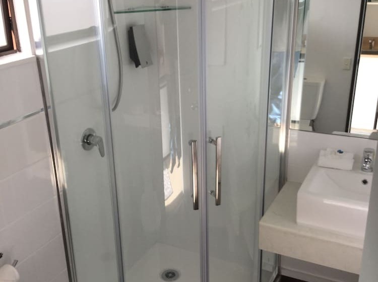 מוטל Asure 83 By The Sea Motor Lodge