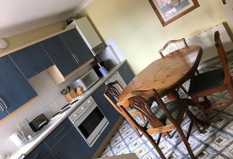 Penny Farthing Hotel & Cottages