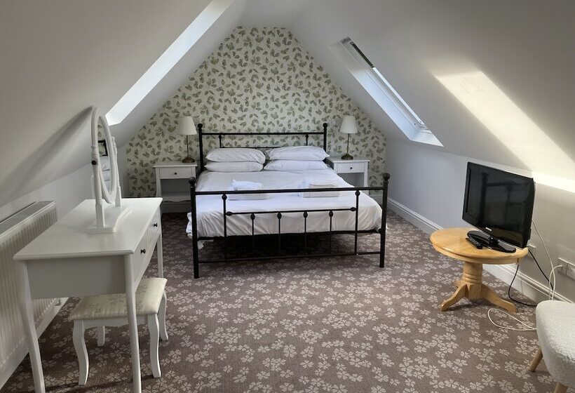 Penny Farthing Hotel & Cottages