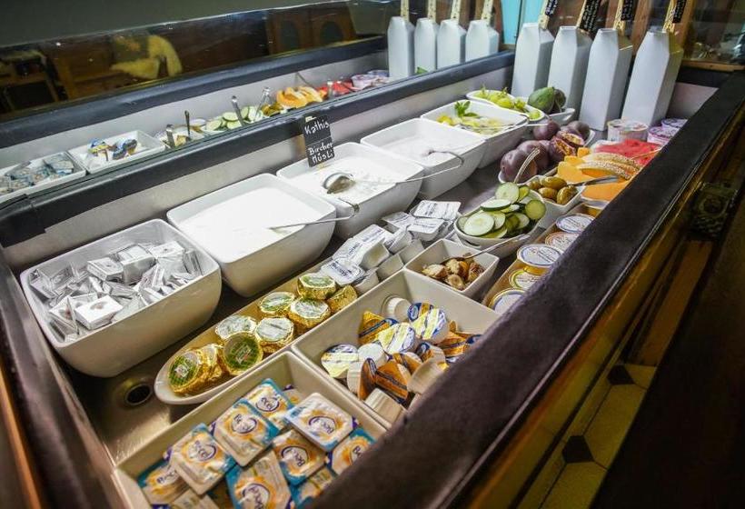 Пансион Alexandres