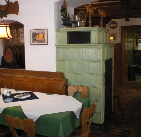 پانسیون Gasthof Zum Rassen