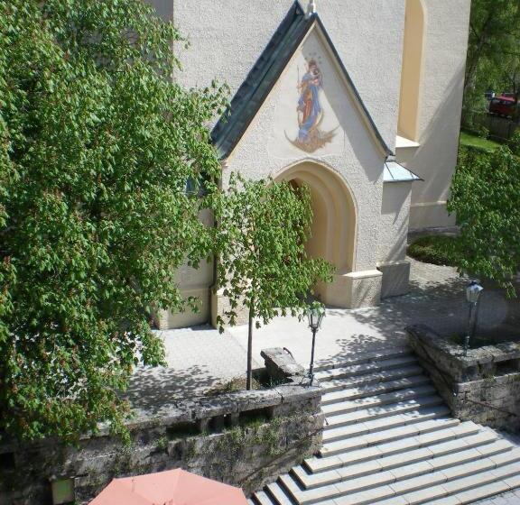 پانسیون Gasthof Zum Rassen