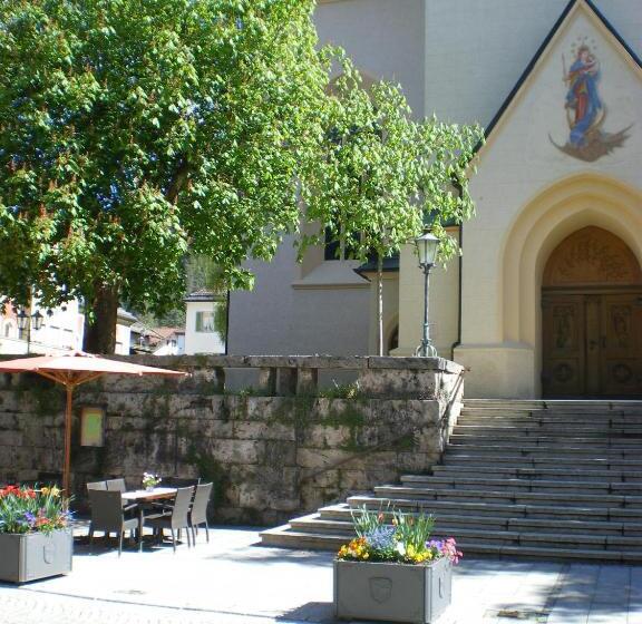 پانسیون Gasthof Zum Rassen