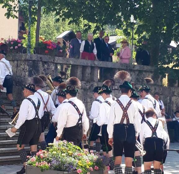 پانسیون Gasthof Zum Rassen