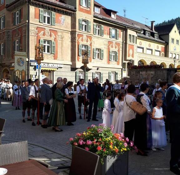 پانسیون Gasthof Zum Rassen