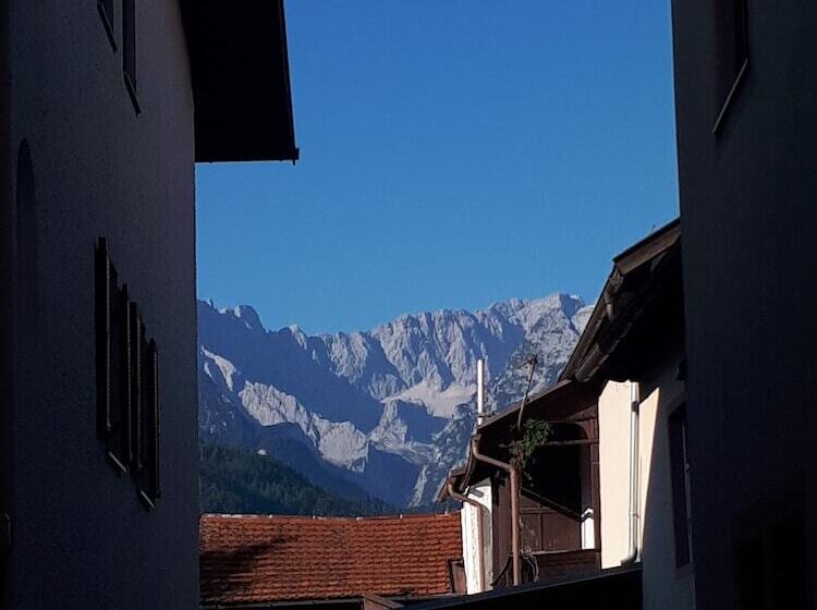 پانسیون Gasthof Zum Rassen