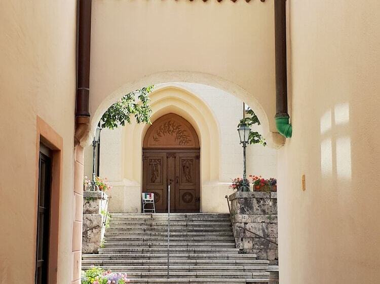 پانسیون Gasthof Zum Rassen