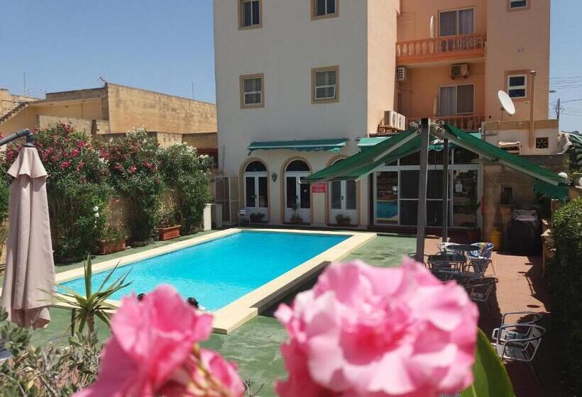 پانسیون Mariblu