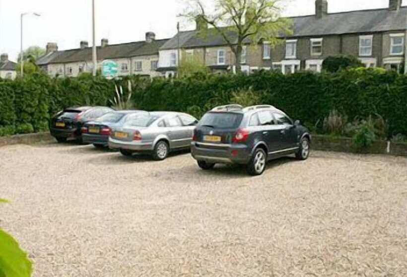 פנסיון Wensum Guest House