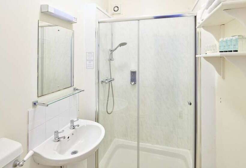 פנסיון Wensum Guest House