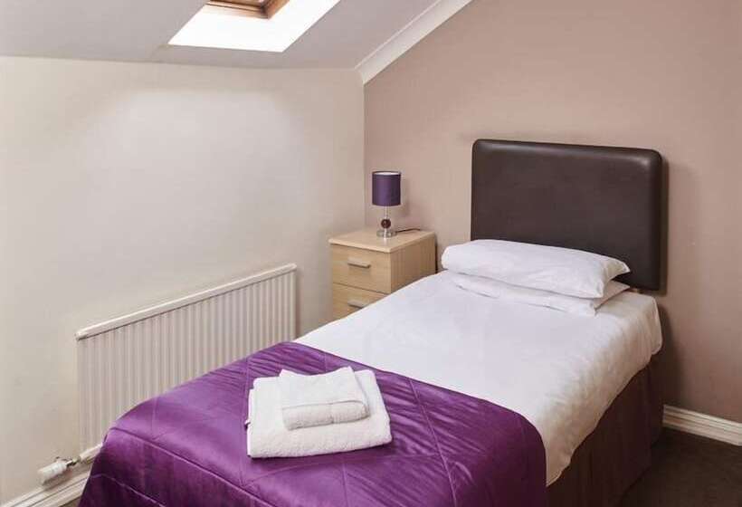 פנסיון Wensum Guest House