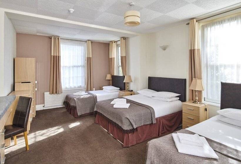 פנסיון Wensum Guest House