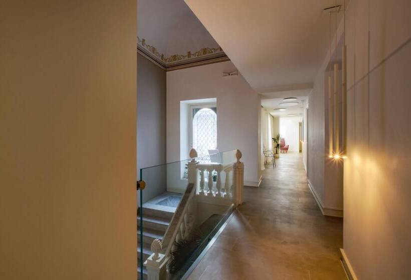 リゾートホテル Shalai