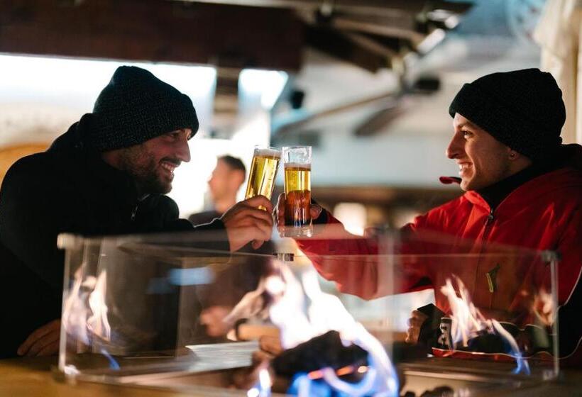 Seven Alpina Boutique