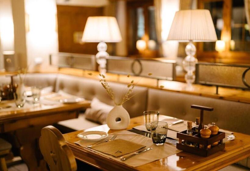 Seven Alpina Boutique