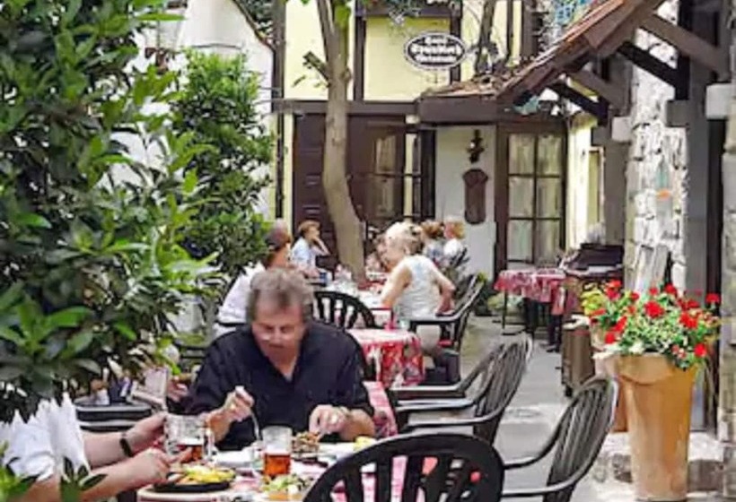 Spundloch Das Hotel & Weinrestaurant