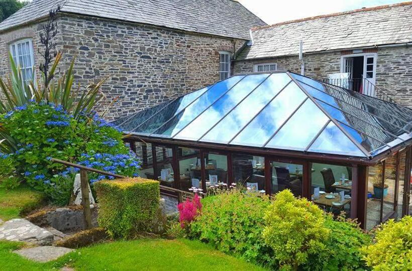 Trehellas House Hotel & Courthouse Restaurant