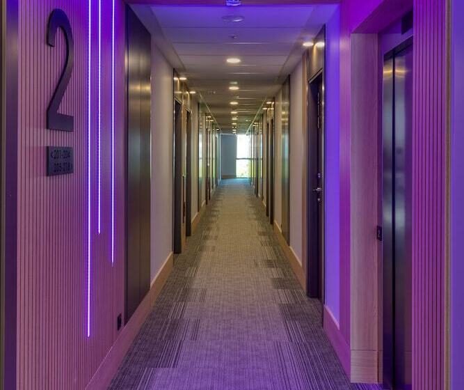 هتل DWO Colours Alcalá