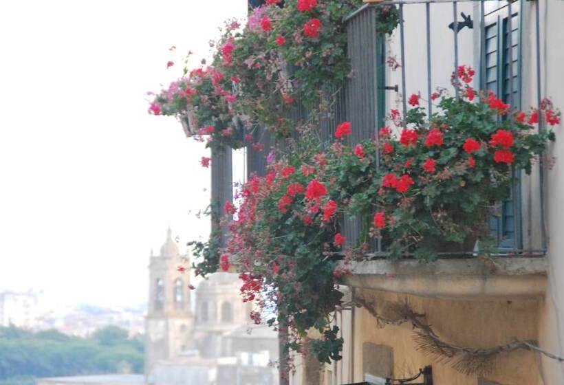 Bed and Breakfast Casa Tipica Siciliana Patronale Home Bedandbreakfast Tremetrisoprailcielo Camere Con Vista, Colazion