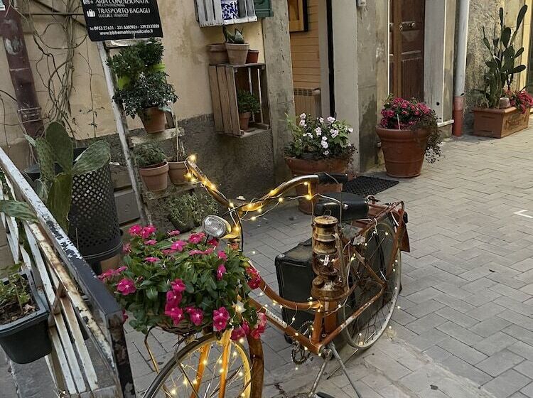 Bed and Breakfast Casa Tipica Siciliana Patronale Home Bedandbreakfast Tremetrisoprailcielo Camere Con Vista, Colazion