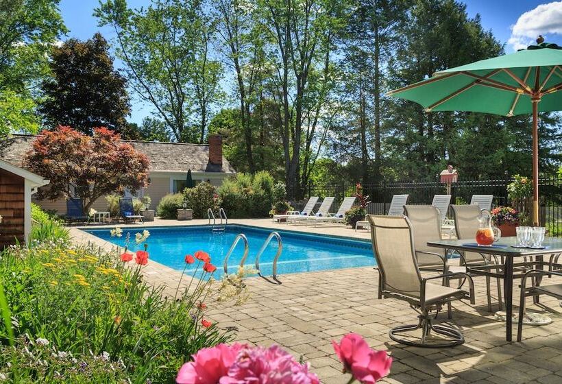 تختخواب و صبحانه Devonfield Inn