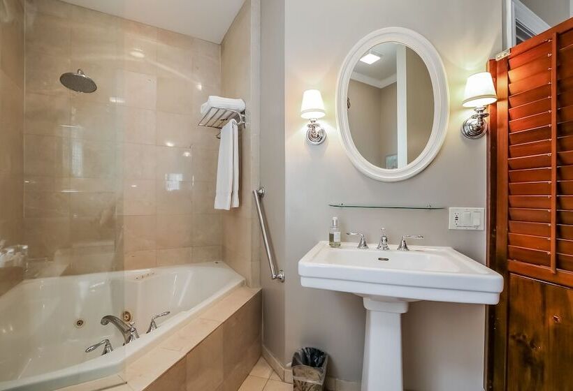 Harvey House Bed & Breakfast