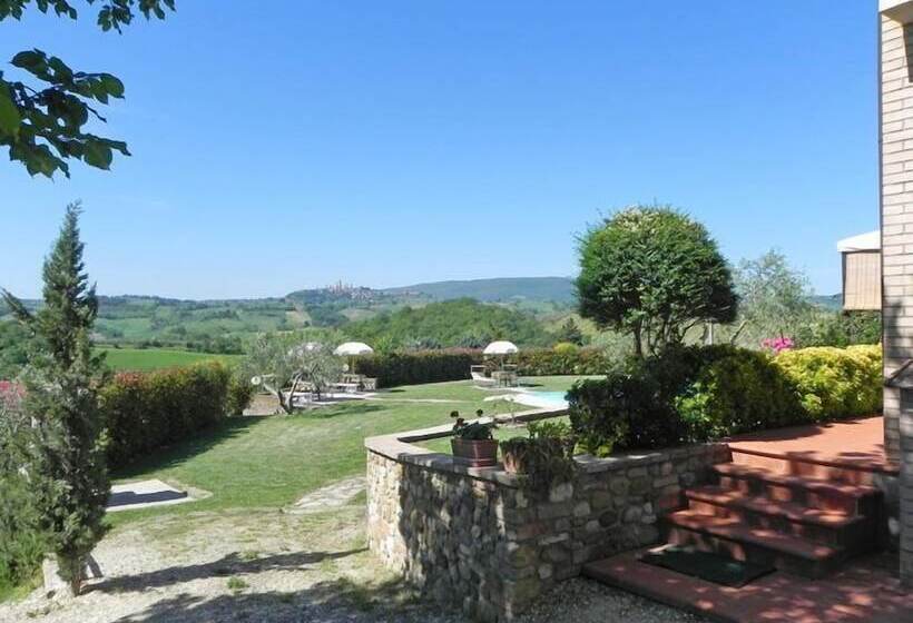 فندق Panorama   Agriturismo Il Girasole