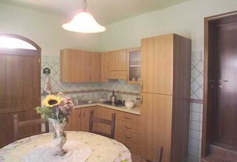 فندق Panorama   Agriturismo Il Girasole