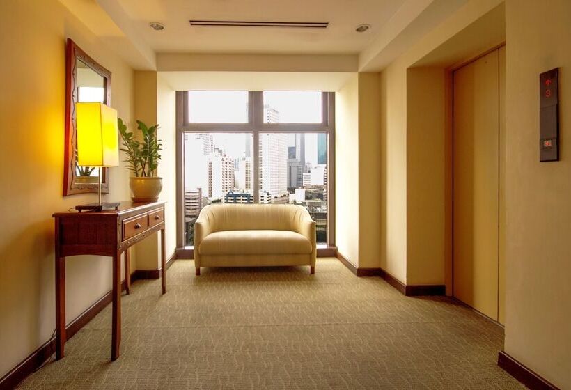 هتل Aim Conference Center